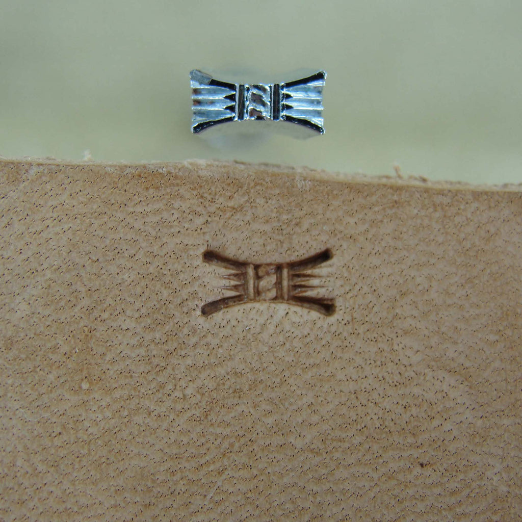 499 Extra Small Hourglass Basket Weave [USED]