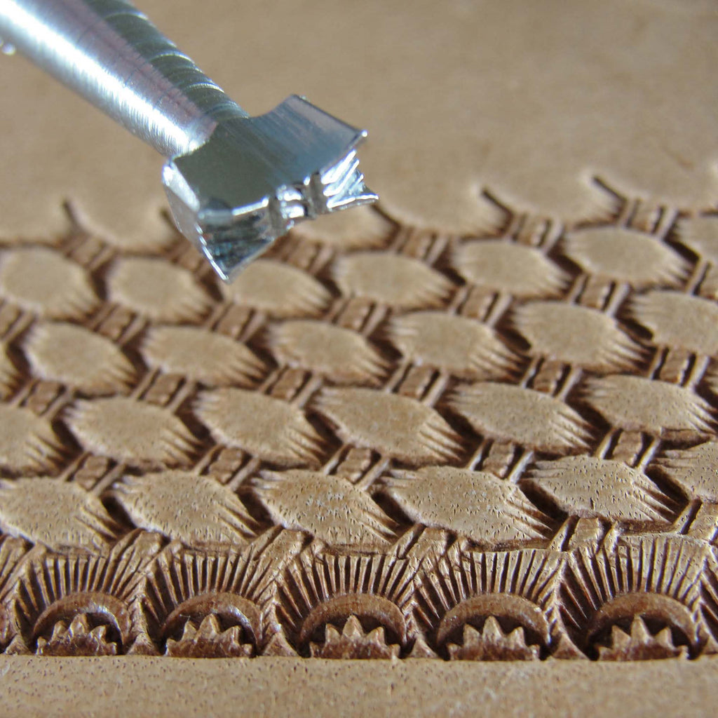 499 Extra Small Hourglass Basket Weave [USED]